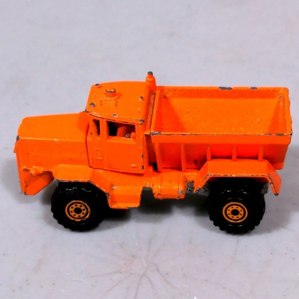Vtg Hot Wheels Dump Truck‎ Orange 1983 Mattel Diecast Construction Toy Vehicle
